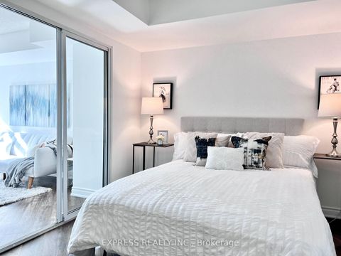 Photo 9 at 512 - 361 Front Street W, Waterfront Communities C1, Toronto
