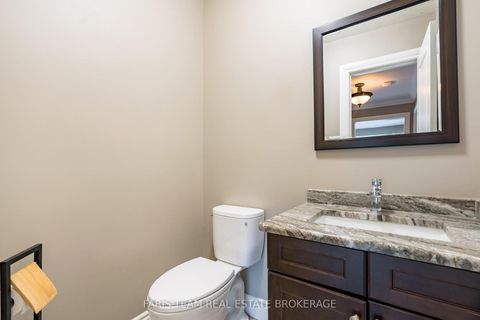 Photo 10 at 61 Oakridge Drive, Sunnidale, Barrie