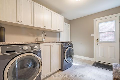 Photo 11 at 61 Oakridge Drive, Sunnidale, Barrie