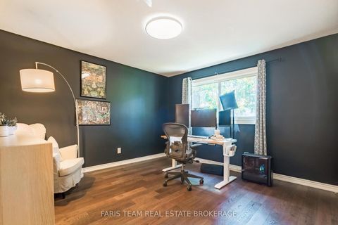 Photo 15 at 61 Oakridge Drive, Sunnidale, Barrie