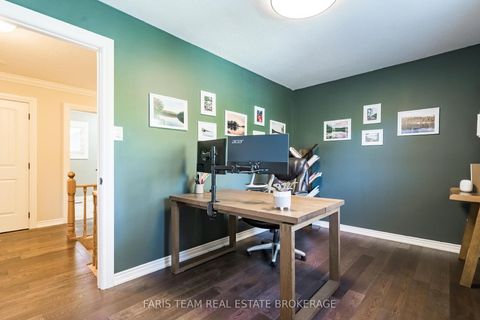 Photo 16 at 61 Oakridge Drive, Sunnidale, Barrie