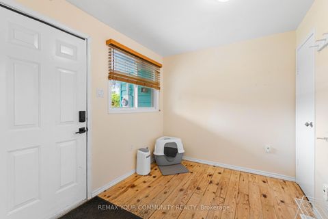 Photo 4 at 69 Virginia Boulevard, Virginia, Georgina