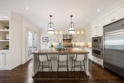 Photo 6 at 130 Donlea Drive, Leaside, Toronto