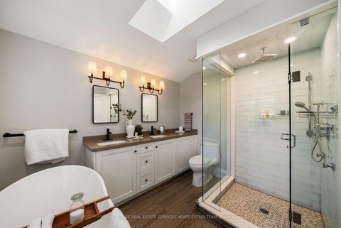 Photo 14 at 130 Donlea Drive, Leaside, Toronto