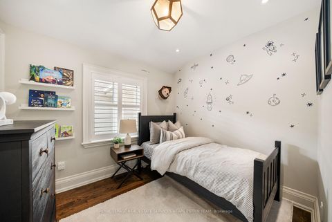 Photo 23 at 130 Donlea Drive, Leaside, Toronto