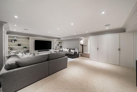 Photo 26 at 130 Donlea Drive, Leaside, Toronto