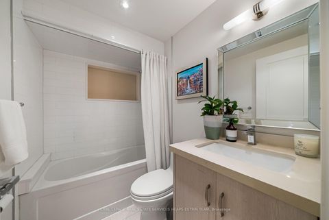 Photo 30 at 130 Donlea Drive, Leaside, Toronto