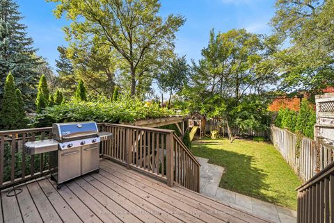 Photo 31 at 130 Donlea Drive, Leaside, Toronto