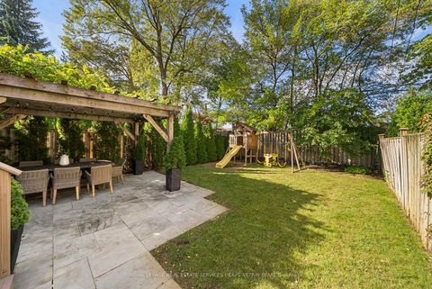 Photo 32 at 130 Donlea Drive, Leaside, Toronto