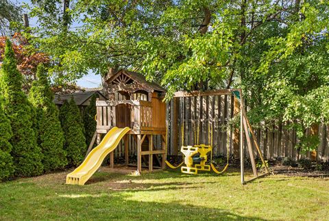 Photo 34 at 130 Donlea Drive, Leaside, Toronto