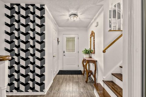 Photo 2 at 26 White Boulevard, Brownridge, Vaughan