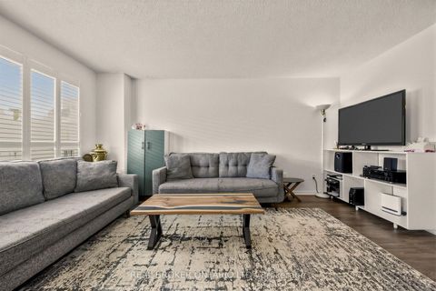 Photo 9 at 26 White Boulevard, Brownridge, Vaughan