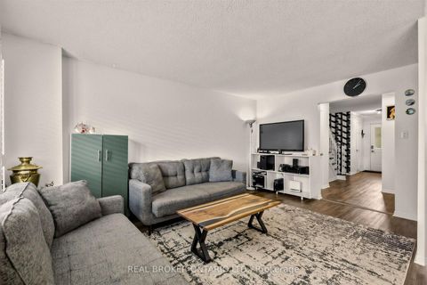 Photo 10 at 26 White Boulevard, Brownridge, Vaughan