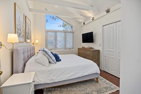 Photo 21 at 15 Millbrook Crescent, North Riverdale, Toronto