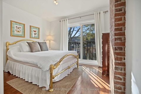 Photo 22 at 15 Millbrook Crescent, North Riverdale, Toronto