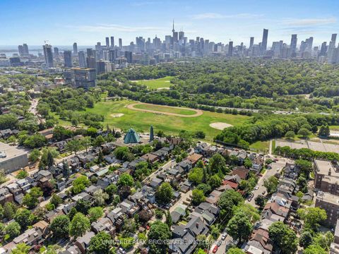 Photo 46 at 15 Millbrook Crescent, North Riverdale, Toronto