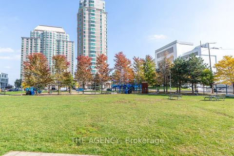 Photo 10 at 903 - 18 Lee Centre Drive, Woburn, Toronto