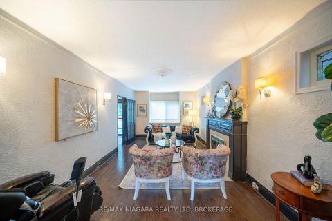 Photo 9 at 38 Yonge Boulevard, Lawrence Park North, Toronto