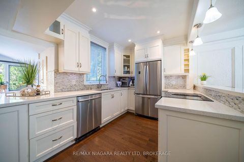 Photo 18 at 38 Yonge Boulevard, Lawrence Park North, Toronto