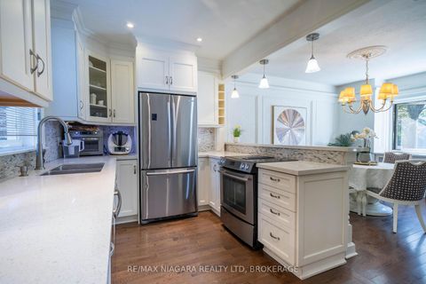 Photo 19 at 38 Yonge Boulevard, Lawrence Park North, Toronto