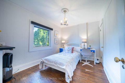 Photo 24 at 38 Yonge Boulevard, Lawrence Park North, Toronto