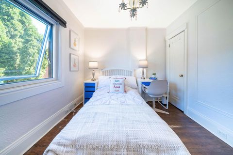 Photo 25 at 38 Yonge Boulevard, Lawrence Park North, Toronto