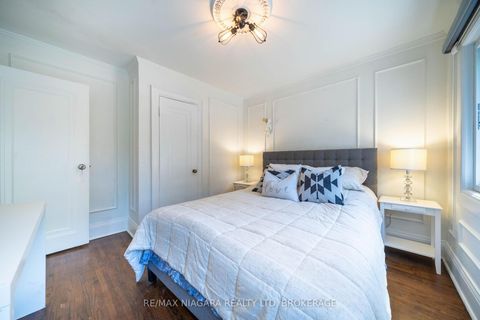 Photo 27 at 38 Yonge Boulevard, Lawrence Park North, Toronto