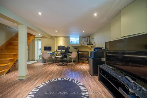 Photo 36 at 38 Yonge Boulevard, Lawrence Park North, Toronto