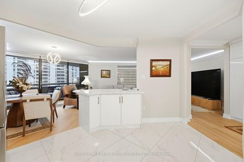 Photo 9 at 1502 - 75 Graydon Hall Drive, Donalda, Toronto