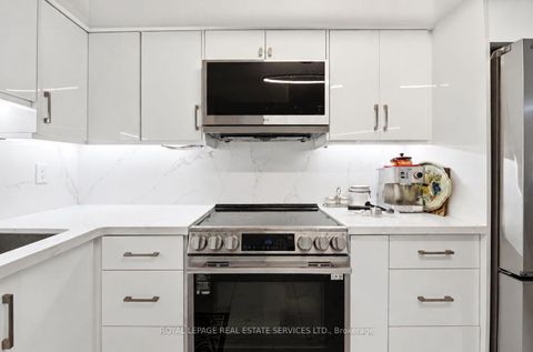 Photo 12 at 1502 - 75 Graydon Hall Drive, Donalda, Toronto
