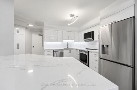 Photo 13 at 1502 - 75 Graydon Hall Drive, Donalda, Toronto