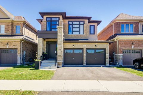 Photo 1 at 25 Garrett Styles Drive, Keswick South, Georgina