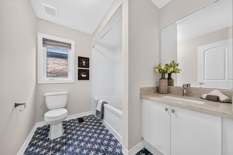 Photo 29 at 25 Garrett Styles Drive, Keswick South, Georgina