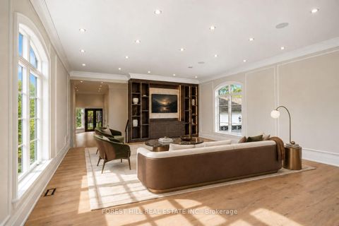 Photo 4 at 152 Olde Bayview Avenue, Oak Ridges Lake Wilcox, Richmond Hill