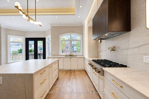 Photo 15 at 152 Olde Bayview Avenue, Oak Ridges Lake Wilcox, Richmond Hill