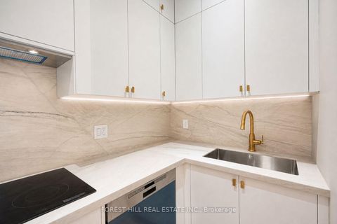 Photo 19 at 152 Olde Bayview Avenue, Oak Ridges Lake Wilcox, Richmond Hill