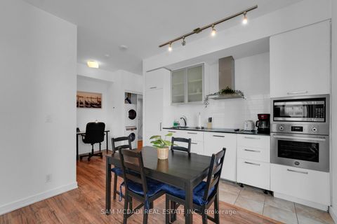 Photo 2 at 2307 - 12 York Street, Waterfront Communities C1, Toronto