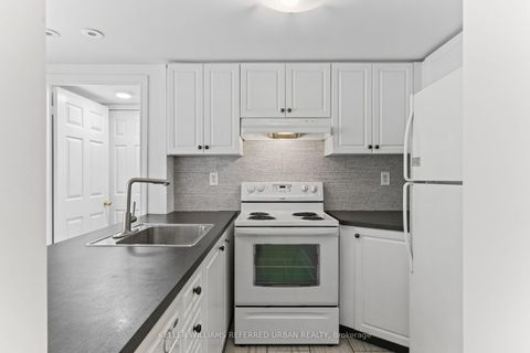 Photo 10 at 2016 - 3035 Finch Avenue W, Humbermede, Toronto