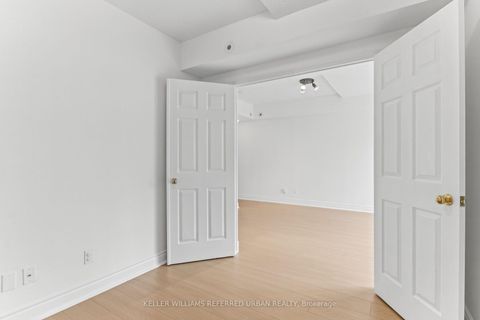 Photo 15 at 2016 - 3035 Finch Avenue W, Humbermede, Toronto