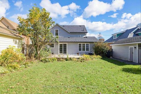 Photo 32 at 52 Parkside Drive, Queen's Park, Barrie