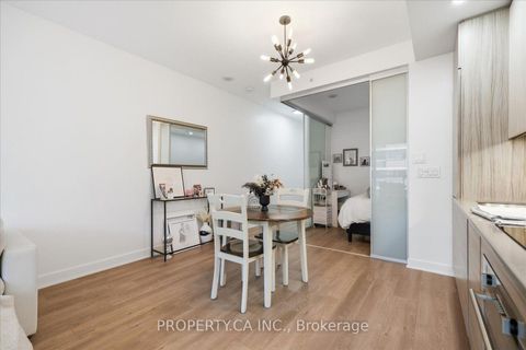 Photo 10 at 606 - 210 Simcoe Street, Chinatown, Toronto