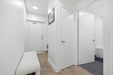 Photo 14 at 606 - 210 Simcoe Street, Chinatown, Toronto