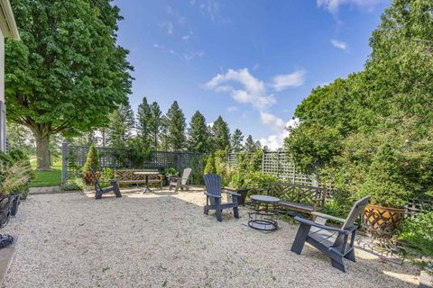 Photo 14 at 14455 Dufferin Street, Rural King, King