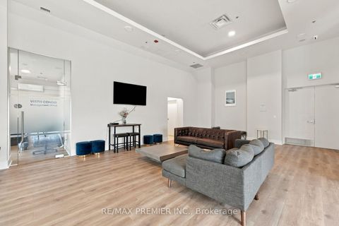 Photo 37 at 407 - 2522 Keele Street, Maple Leaf, Toronto