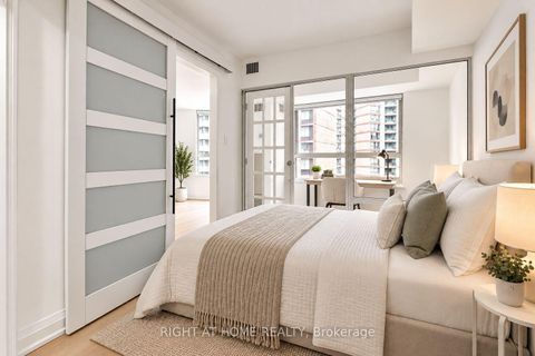 Photo 18 at 909 - 44 Gerrard Street W, Bay Street Corridor, Toronto