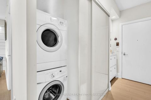 Photo 8 at 1406 - 120 Harrison Garden Boulevard, Willowdale East, Toronto
