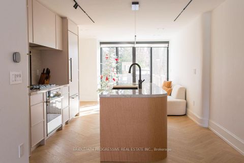 Photo 5 at 127 Glenvale Boulevard, Leaside, Toronto