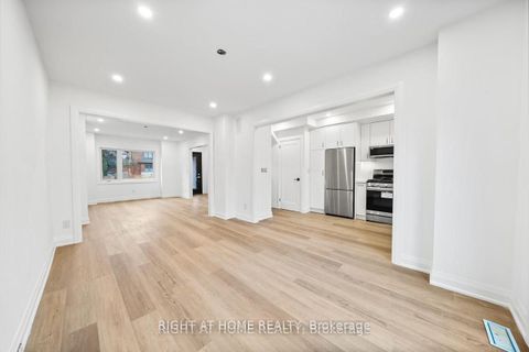 Photo 4 at 147 Forman Avenue, Mount Pleasant East, Toronto