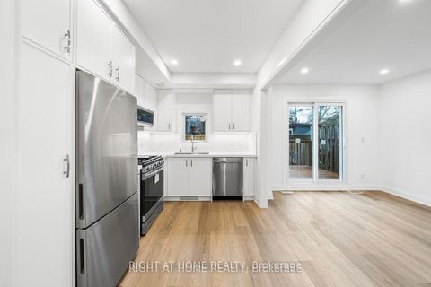Photo 5 at 147 Forman Avenue, Mount Pleasant East, Toronto