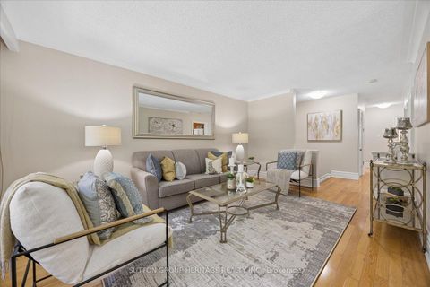 Photo 8 at 80 Applefield Drive, Bendale, Toronto